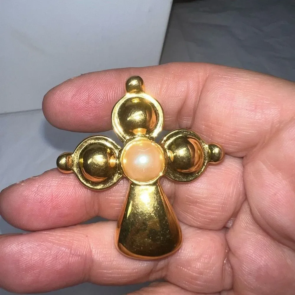 Premier Design Gold Tone with Faux Pearl Cross Brooch/Pendant